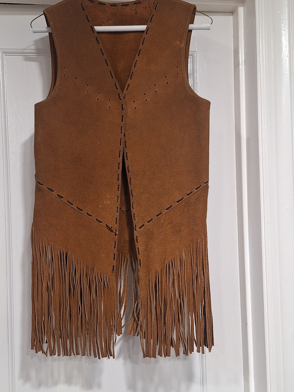 Brown Suede Leather Fringe Vest.leather Laces Has A Few Lifting.Read